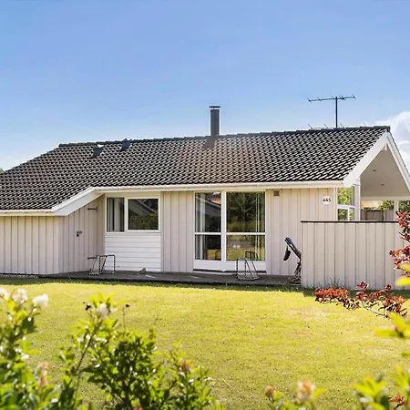 40558-juelsminde-pot-strandby-445 * Sonderby (Midtjylland)